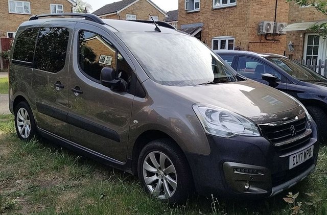 2017 PEUGEOT PARTNER TEPEE 1.2 PureTech Outdoor MPV 5dr Petrol Manual Euro 6 (s/s) (110 ps) &pound;8999.00