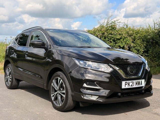 View our NISSAN QASHQAI