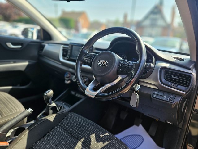 View our KIA STONIC