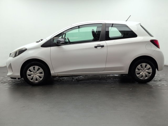USED 2015 15 TOYOTA YARIS 1.0 Yaris Active VVT-i 3dr CLICK+COLLECT / HOME DELIVERY