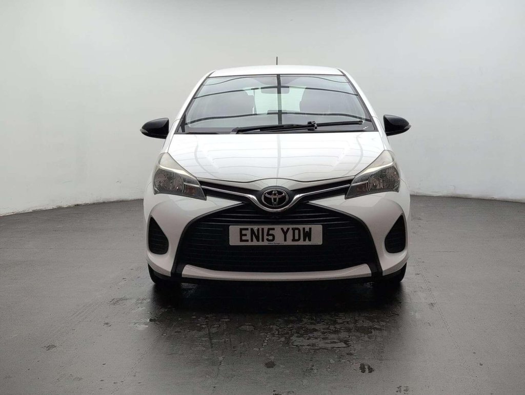 Used 2015 15 TOYOTA YARIS 1.0 Yaris Active VVT-i 3dr CLICK+COLLECT / HOME DELIVERY
