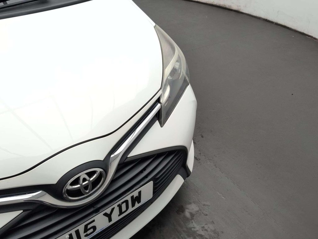 Used 2015 15 TOYOTA YARIS 1.0 Yaris Active VVT-i 3dr CLICK+COLLECT / HOME DELIVERY
