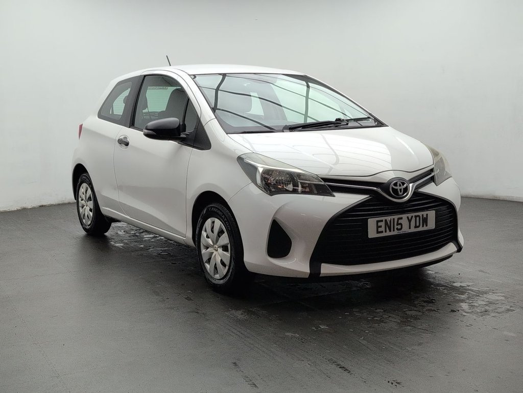 Used 2015 15 TOYOTA YARIS 1.0 Yaris Active VVT-i 3dr CLICK+COLLECT / HOME DELIVERY
