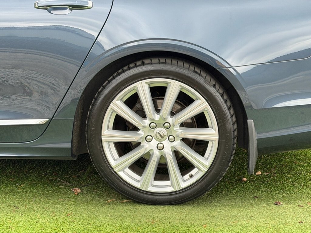 USED 2019 69 VOLVO V90 2.0 D4 Inscription Plus Estate 5dr Diesel Auto Euro 6 (s/s) (190 ps) &pound;5K OPTIONS, 2 FORMER KEEPERS