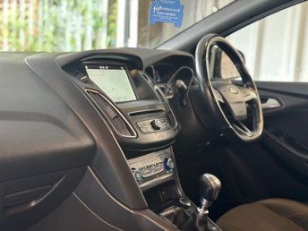 View our FORD FOCUS