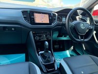 USED 2021 VOLKSWAGEN T-ROC 1.5 TSI EVO Design Cabriolet Kings Red Vienna Leather Petrol DSG Euro 6 (s/s) (150 ps) LOVELY SPEC T-ROC CABRIOLET VIENNA LEATHER LEATHER DISCOVER MEDIA NAVIGATION DAB PHONE PROJECTION
