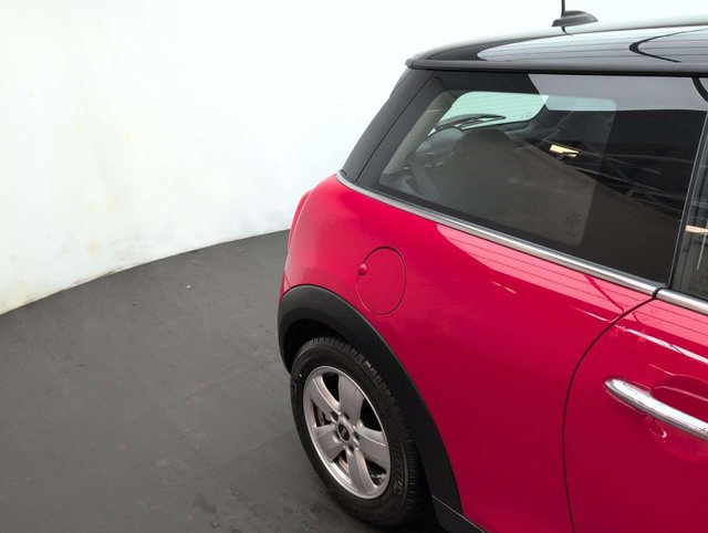 USED 2020 20 MINI HATCH 1.5 Cooper Classic 3dr CLICK+COLLECT / HOME DELIVERY