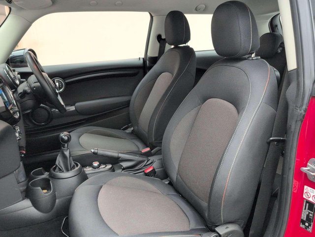 USED 2020 20 MINI HATCH 1.5 Cooper Classic 3dr CLICK+COLLECT / HOME DELIVERY
