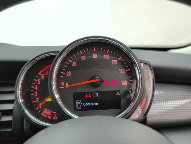 USED 2020 20 MINI HATCH 1.5 Cooper Classic 3dr CLICK+COLLECT / HOME DELIVERY