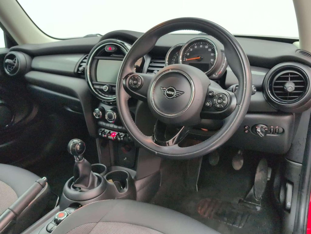 Used 2020 20 MINI HATCH 1.5 Cooper Classic 3dr CLICK+COLLECT / HOME DELIVERY