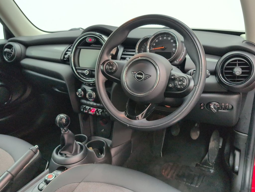 Used 2020 20 MINI HATCH 1.5 Cooper Classic 3dr CLICK+COLLECT / HOME DELIVERY
