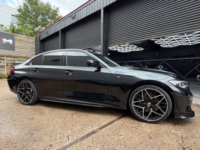 View our BMW 3 SERIES
