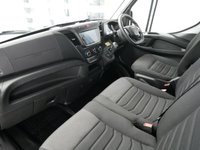 USED 2025 75 IVECO DAILY 2.3D 35S14 136 BHP XLWB 4100 HIGH ROOF BUSINESS AUTOMATIC AUTOMATIC | EXTRA LONG | BUSINESS PACK