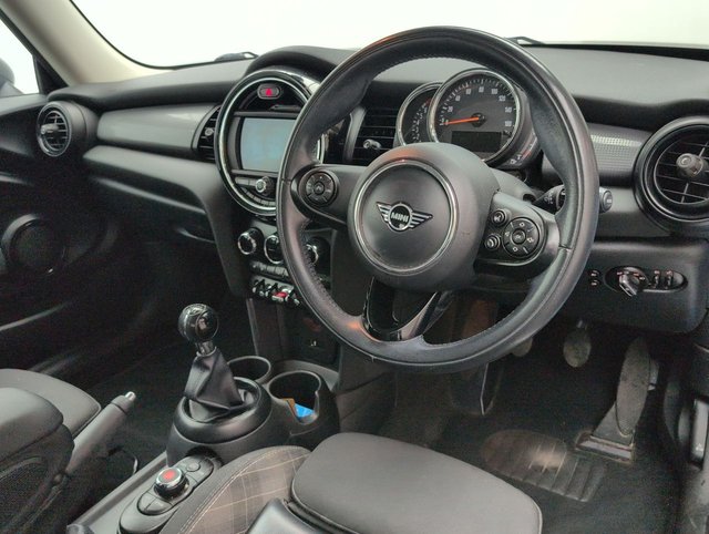 USED 2018 68 MINI HATCH 1.5 Cooper Classic 3dr CLICK+COLLECT / HOME DELIVERY