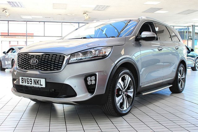 View our KIA SORENTO