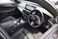 USED 2022 22 BMW 5 SERIES 2.0 520d MHT M Sport Saloon 4dr Diesel Hybrid Steptronic xDrive Euro 6 (s/s) (190 ps) M SPORT PRO / H&K / COMFORT PK