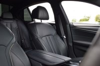 USED 2022 22 BMW 5 SERIES 2.0 520d MHT M Sport Saloon 4dr Diesel Hybrid Steptronic xDrive Euro 6 (s/s) (190 ps) M SPORT PRO / H&K / COMFORT PK