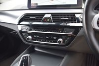 USED 2022 22 BMW 5 SERIES 2.0 520d MHT M Sport Saloon 4dr Diesel Hybrid Steptronic xDrive Euro 6 (s/s) (190 ps) M SPORT PRO / H&K / COMFORT PK