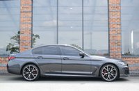 USED 2022 22 BMW 5 SERIES 2.0 520d MHT M Sport Saloon 4dr Diesel Hybrid Steptronic xDrive Euro 6 (s/s) (190 ps) M SPORT PRO / H&K / COMFORT PK