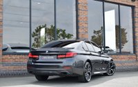 USED 2022 22 BMW 5 SERIES 2.0 520d MHT M Sport Saloon 4dr Diesel Hybrid Steptronic xDrive Euro 6 (s/s) (190 ps) M SPORT PRO / H&K / COMFORT PK