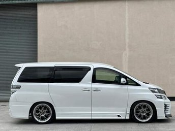 View our TOYOTA VELLFIRE