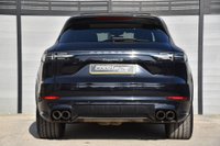 USED 2023 72 PORSCHE CAYENNE 3.0 V6 E-Hybrid 17.9kWh Platinum Edition SUV 5dr Petrol Plug-in Hybrid TiptronicS 4WD Euro 6 (s/s) (3.6kW Charger) (462 ps) Full Service History | 1 Former Keeper | Electric Panoramic Roof | 4 Wheel Drive | ULEZ Free | Full Black Leather Upholstery | Camera | MOT Valid (05/05/2027)