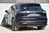 USED 2023 72 PORSCHE CAYENNE 3.0 V6 E-Hybrid 17.9kWh Platinum Edition SUV 5dr Petrol Plug-in Hybrid TiptronicS 4WD Euro 6 (s/s) (3.6kW Charger) (462 ps) Full Service History | 1 Former Keeper | Electric Panoramic Roof | 4 Wheel Drive | ULEZ Free | Full Black Leather Upholstery | Camera | MOT Valid (05/05/2027)