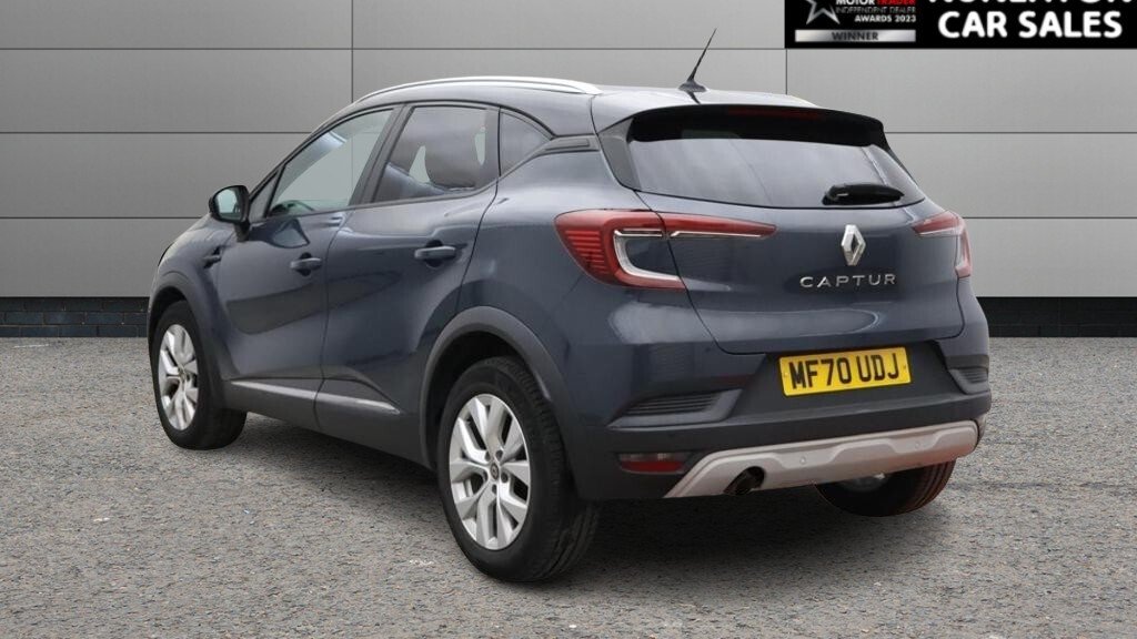 USED 2021 70 RENAULT CAPTUR 1.3 TCe Iconic SUV 5dr Petrol Manual Euro 6 (s/s) (130 ps) 