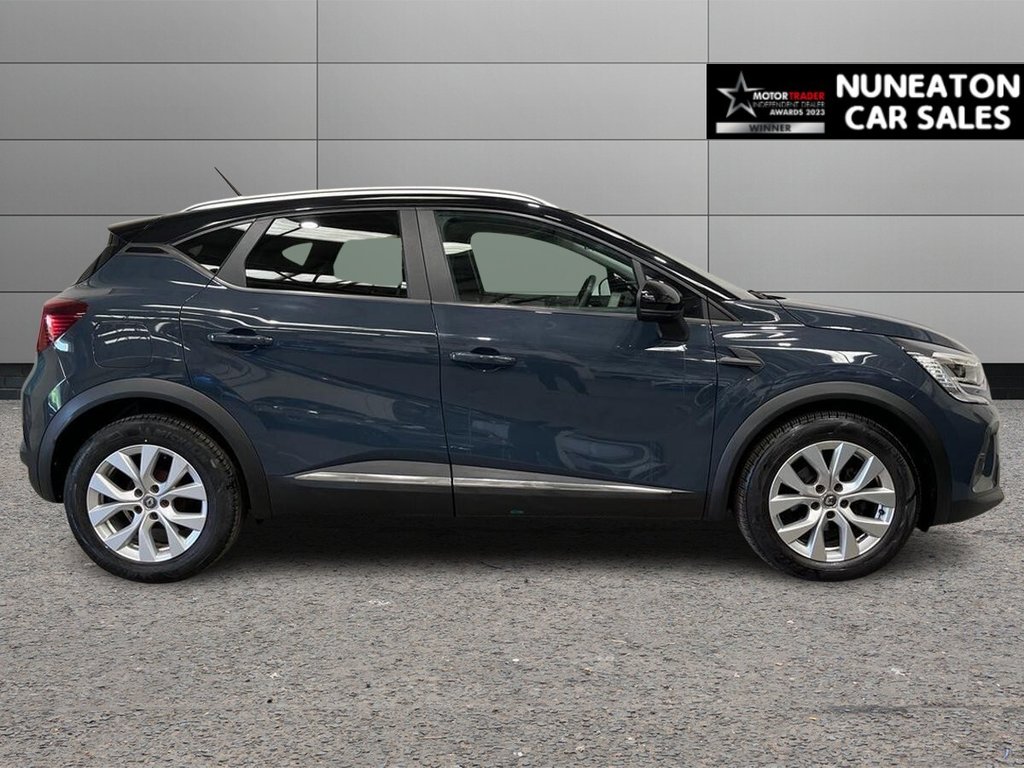 USED 2021 70 RENAULT CAPTUR 1.3 TCe Iconic SUV 5dr Petrol Manual Euro 6 (s/s) (130 ps) Sat Nav