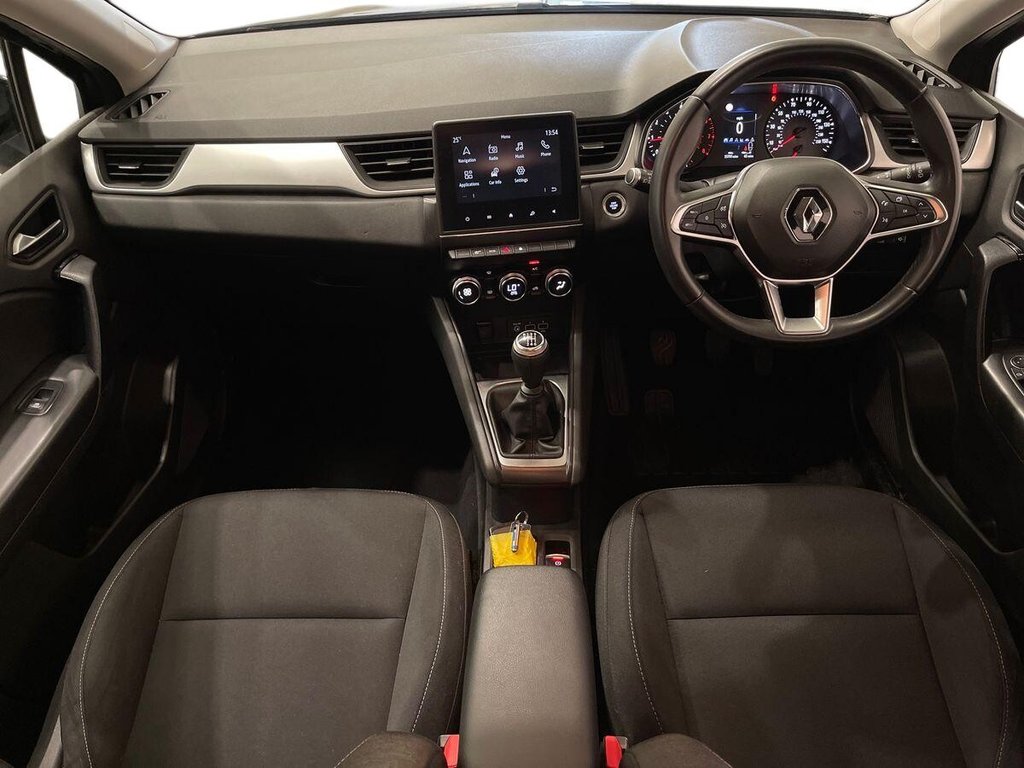 USED 2021 70 RENAULT CAPTUR 1.3 TCe Iconic SUV 5dr Petrol Manual Euro 6 (s/s) (130 ps) Sat Nav