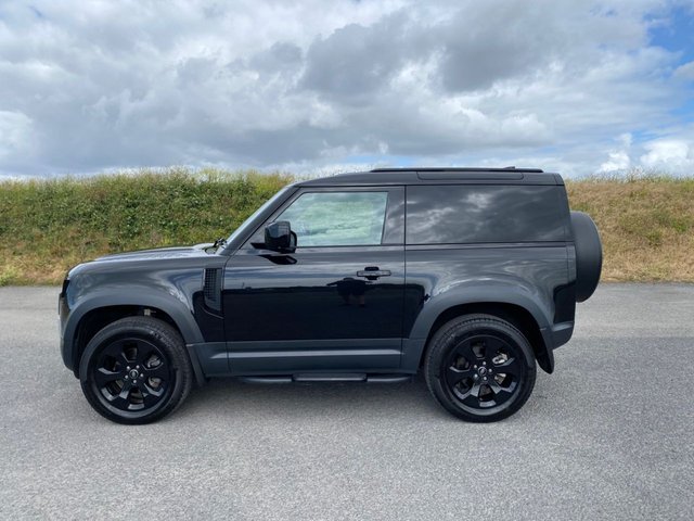 View our LAND ROVER DEFENDER