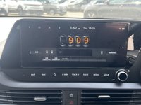 USED 2023 23 HYUNDAI BAYON 1.0 T-GDi MHEV Premium SUV 5dr Petrol Hybrid DCT Euro 6 (s/s) (100 ps) CARPLAY + REV CAM + HEAT SEATS