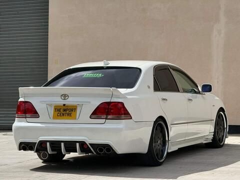 View our TOYOTA CROWN