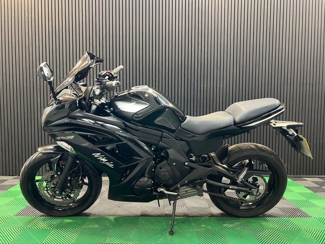 View our KAWASAKI ER-6F