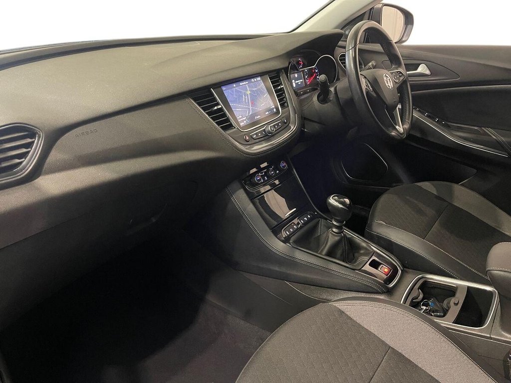USED 2018 68 VAUXHALL GRANDLAND X 1.2 Turbo Sport Nav SUV 5dr Petrol Manual Euro 6 (s/s) (130 ps) APPLE CAR PLAY AND ANDROID AUTO