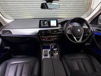 USED 2018 18 BMW 5 SERIES 2.0 530e 9.2kWh SE Saloon 4dr Petrol Plug-in Hybrid Auto Euro 6 (s/s) (252 ps) HEATED FRONT AND REAR SEATS