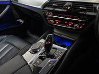 USED 2018 18 BMW 5 SERIES 2.0 530e 9.2kWh SE Saloon 4dr Petrol Plug-in Hybrid Auto Euro 6 (s/s) (252 ps) HEATED FRONT AND REAR SEATS