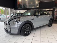 USED 2022 22 MINI HATCH 1.5 Cooper Classic Hatchback 5dr Petrol Manual Euro 6 (s/s) (136 ps) FULL MINI S/H + COMFORT PACK