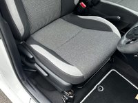 USED 2019 69 TOYOTA YARIS 1.5 VVT-i Y20 Hatchback 5dr Petrol CVT Euro 6 (111 ps) Comprehensive Service History  |  Only 2 Owners From Brand New  |  Set of  2 Keys