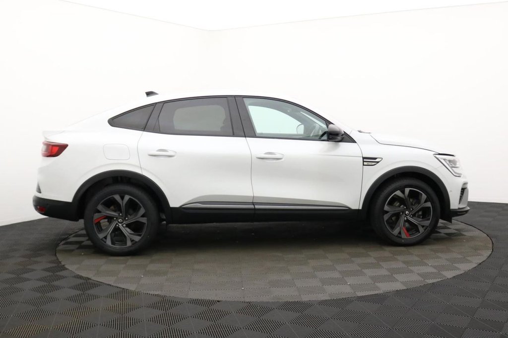 USED 2022 72 RENAULT ARKANA 1.6 E-TECH r.s. line SUV 5dr Petrol Hybrid Auto 2WD Euro 6 (s/s) (145 bhp) Sat Nav, Heated Seats, Keyless
