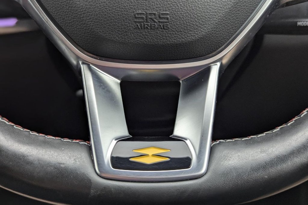 USED 2022 72 RENAULT ARKANA 1.6 E-TECH r.s. line SUV 5dr Petrol Hybrid Auto 2WD Euro 6 (s/s) (145 bhp) Sat Nav, Heated Seats, Keyless