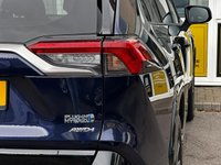 USED 2022 22 TOYOTA RAV4 2.5 VVT 18.1kWh Dynamic SUV 5dr Petrol Plug-in Hybrid CVT 4WD Euro 6 (s/s) (306 ps) Full TOYOTA Service History  |  1 Owner From Brand New  |  2 Keys