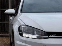 USED 2019 19 VOLKSWAGEN GOLF 1.5 Golf R-Line TSi Evo 5dr Sat Nav Apple CarPlay Android