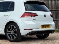 USED 2019 19 VOLKSWAGEN GOLF 1.5 Golf R-Line TSi Evo 5dr Sat Nav Apple CarPlay Android