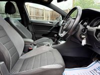 USED 2019 19 VOLKSWAGEN GOLF 1.5 Golf R-Line TSi Evo 5dr Sat Nav Apple CarPlay Android