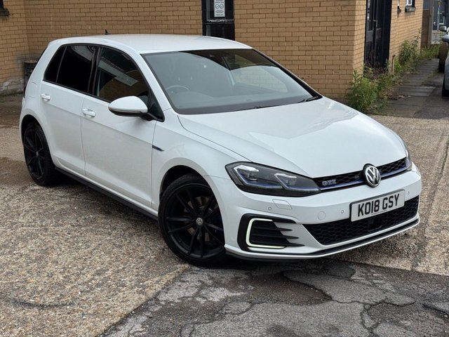 View our VOLKSWAGEN GOLF