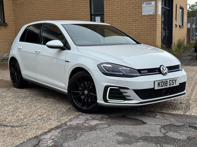 View our Volkswagen Golf 1.4 TSI 8.7kWh GTE Advance Hatchback 5dr Petrol Plug-in Hybrid DSG Euro 6 (s/s) (204 ps)