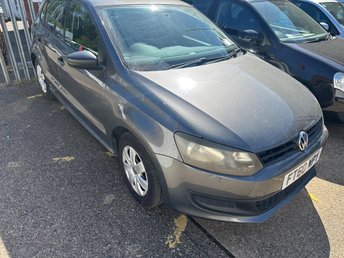 2011 VOLKSWAGEN POLO