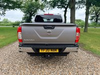 USED 2020 20 NISSAN NAVARA 2.3 dCi TEKNA AUTOMATIC 4X4 PICK UP TRUCK  EURO 6 ** FULL SERVICE HISTORY **