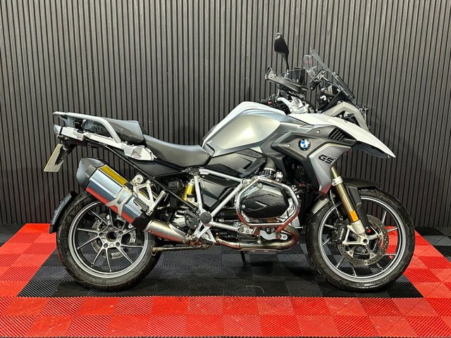 View our BMW R 1200 GS